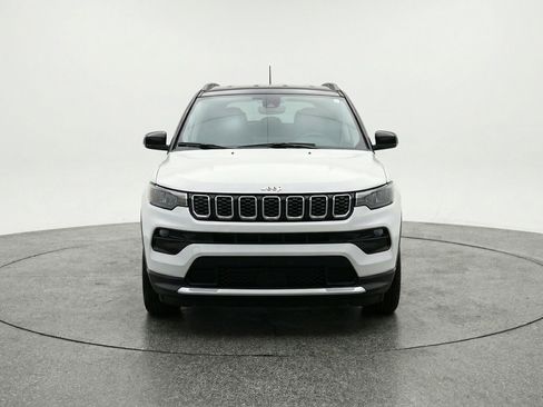 Used 2025 Jeep Compass Limited image 2