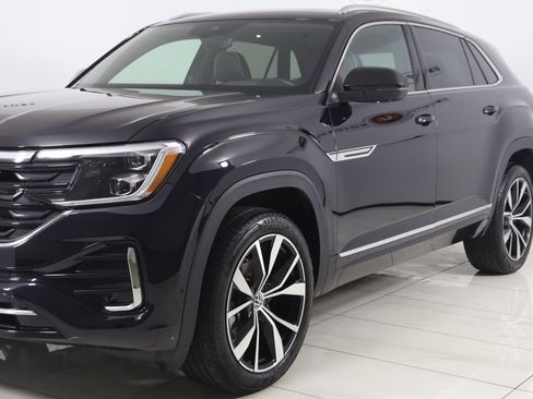 Used 2025 Volkswagen Atlas Cross Sport SEL Premium R-Line AWD/4WD image 54