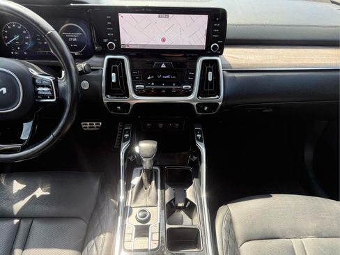 Used 2022 Kia Sorento SX Prestige AWD/4WD image 24