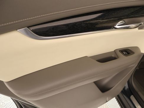 Used 2021 Cadillac XT6 Premium Luxury FWD image 19
