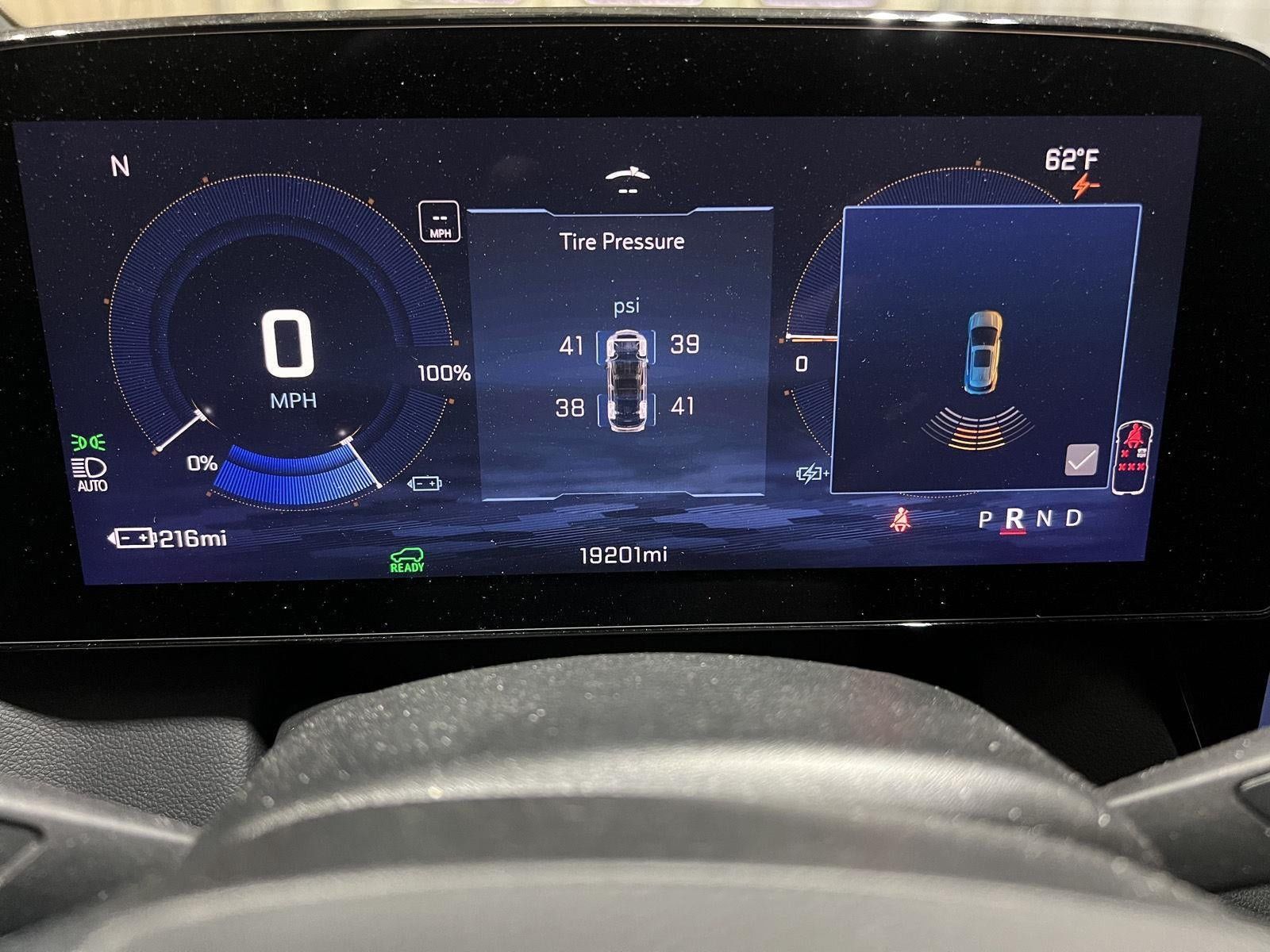 Used 2024 Chevrolet Equinox EV LT w/ LPO, Blackout Package FWD image 9