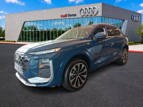 New 2026 Audi Q3 quattro 2.0T AWD/4WD image 2