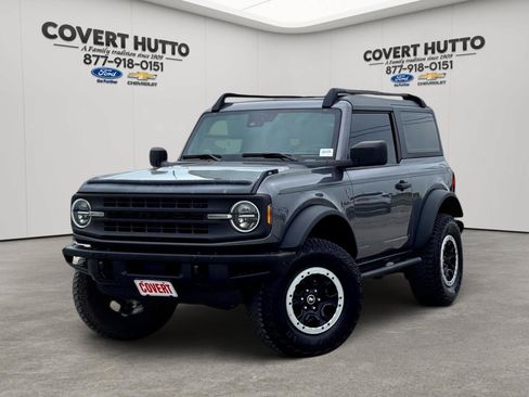 Used 2023 Ford Bronco 2-Door w/ Sasquatch Package AWD/4WD image 1