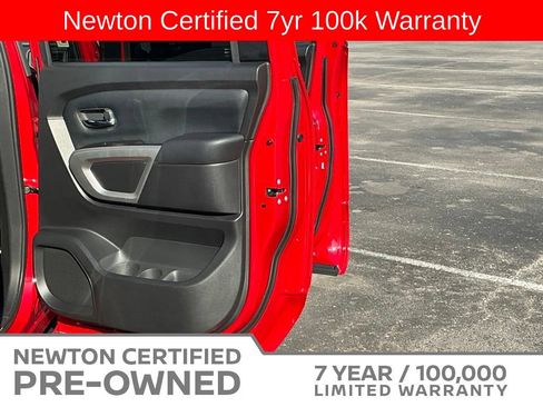 Used 2024 Nissan Titan SV w/ SV Convenience Package RWD image 40