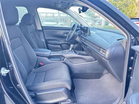 Used 2025 Honda HR-V LX image 17