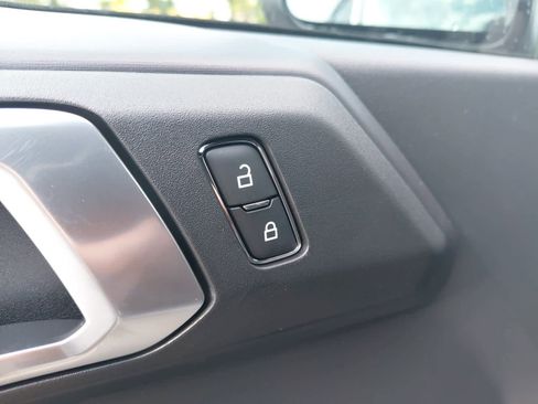 New 2025 Ford Bronco Badlands image 21