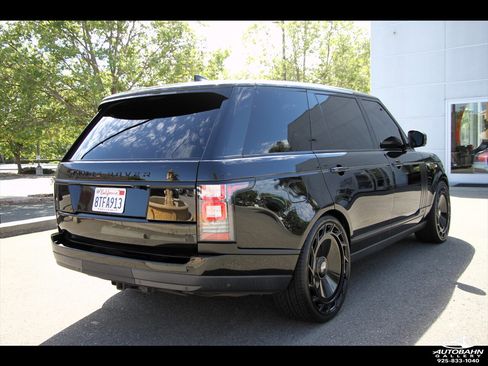 Used 2017 Land Rover Range Rover Long Wheelbase Supercharged image 8