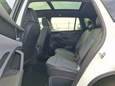 New 2026 Volkswagen Tiguan SE R-Line AWD/4WD image 5