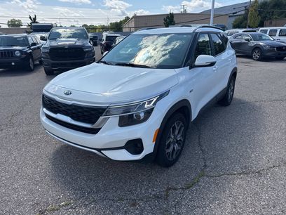 Used 2021 Kia Seltos EX