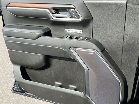 Used 2025 GMC Sierra 1500 Denali image 25