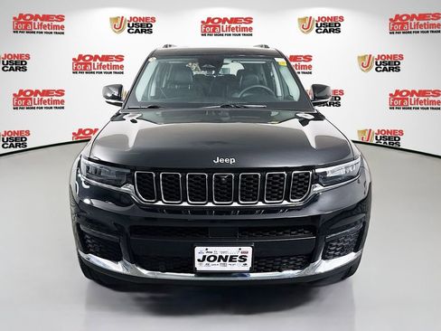 Used 2023 Jeep Grand Cherokee L Limited w/ Luxury Tech Group II image 13