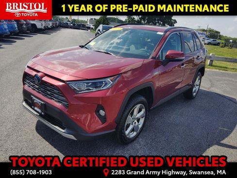 Certified 2019 Toyota RAV4 Limited w/ Limited Grade Weather Package AWD/4WD image 3