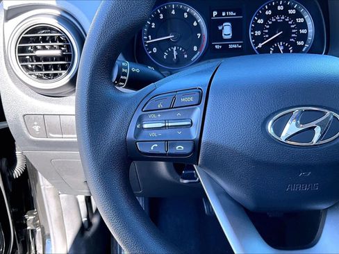 Used 2021 Hyundai Kona SE w/ Cargo Package image 22