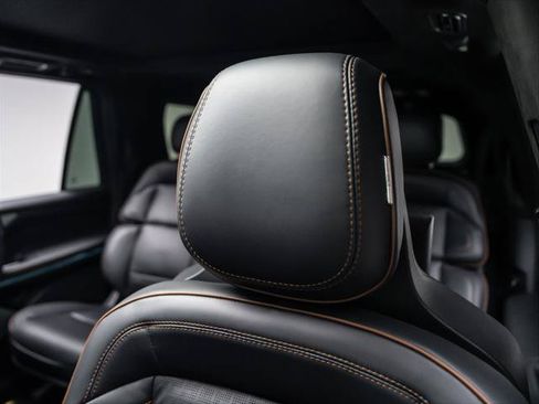 New 2026 Lincoln Navigator L Black Label AWD/4WD image 15