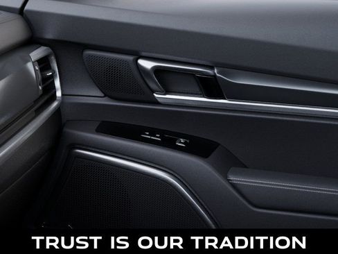 New 2025 Kia Telluride S image 25