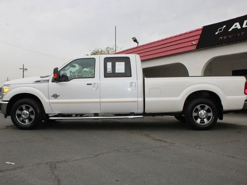 Used 2011 Ford F350 Lariat w/ Lariat Interior Pkg image 13