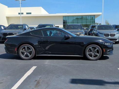 Used 2024 Ford Mustang Coupe image 11