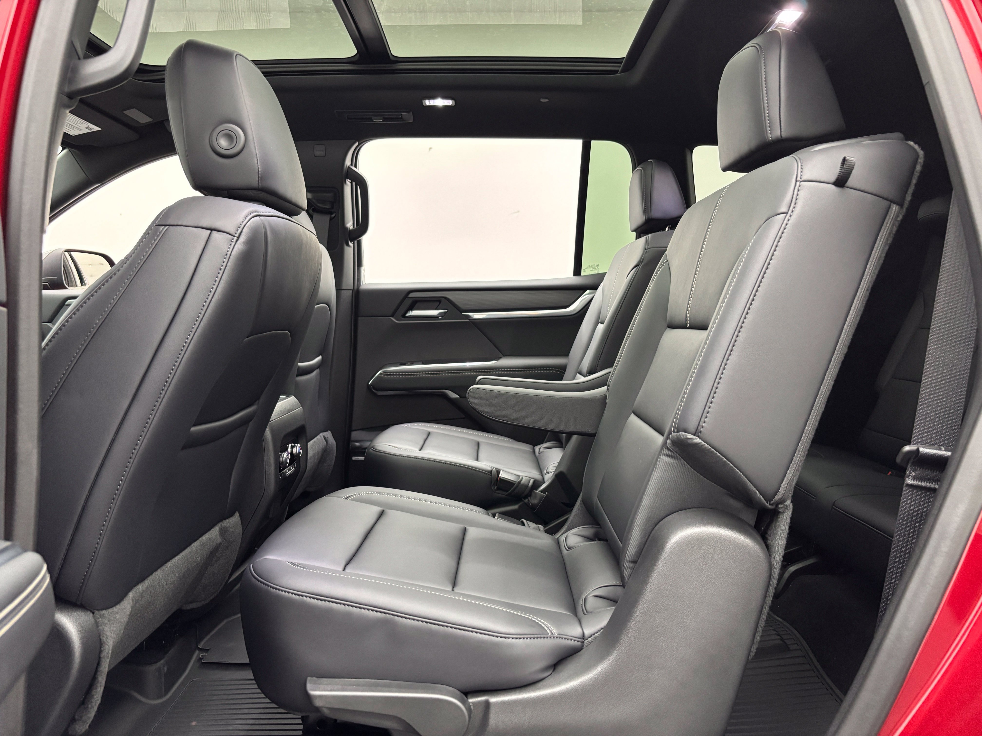 New 2027 GMC Acadia Elevation w/ Black Edition AWD/4WD image 44