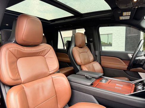 Used 2022 Lincoln Navigator L Reserve AWD/4WD image 34