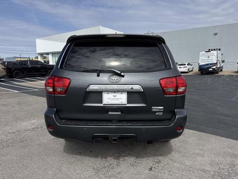 Used 2016 Toyota Sequoia Limited w/ Safety & Convenience Package AWD/4WD image 3
