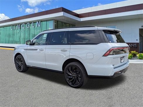 New 2025 Lincoln Navigator Reserve w/ Jet Appearance Package image 6