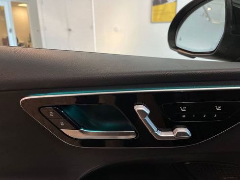 Used 2024 Mercedes-Benz C 300 Sedan image 23