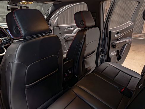 Used 2023 Chevrolet Colorado Z71 w/ Z71 Convenience Package 2 image 21