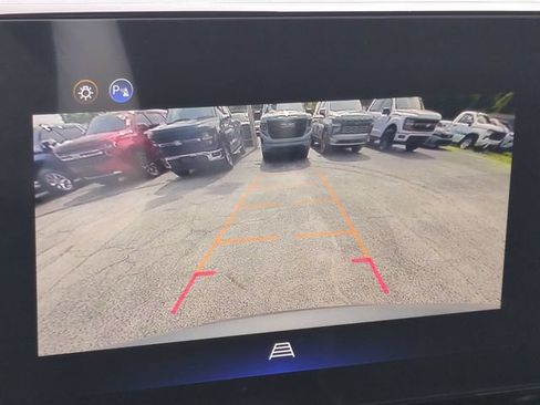 Used 2026 Chevrolet Equinox LT FWD image 24
