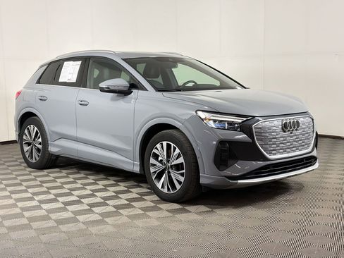 Used 2023 Audi Q4 e-tron Premium Plus w/ Premium Plus image 7