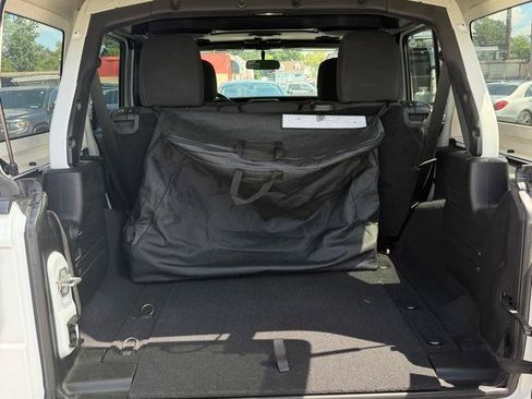 Used 2018 Jeep Wrangler Unlimited Sport S AWD/4WD image 4