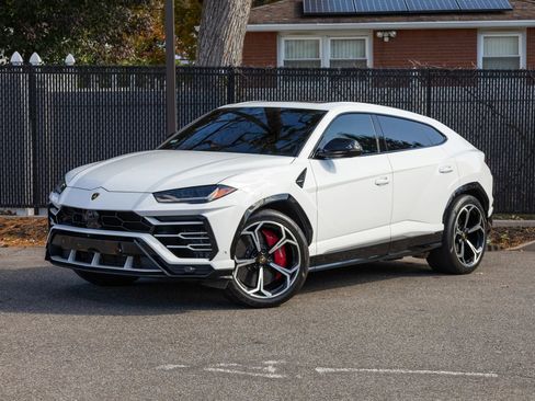 Used 2019 Lamborghini Urus image 15