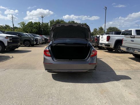 Used 2019 Honda Accord LX image 35