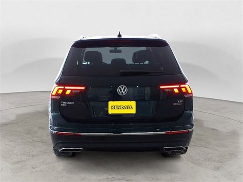 Used 2018 Volkswagen Tiguan SEL image 4