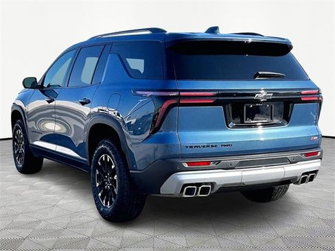 Used 2024 Chevrolet Traverse Z71 w/ Enhanced Driving Package image 4