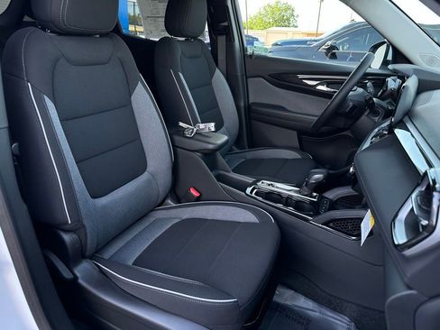 New 2026 Chevrolet TrailBlazer LT w/ Convenience Package FWD image 17