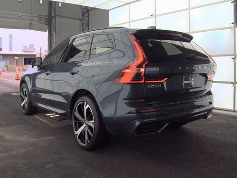 Used 2023 Volvo XC60 B5 Ultimate w/ Protection Package Premier image 4