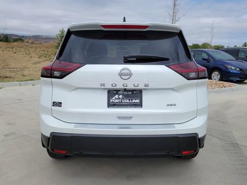 New 2026 Nissan Rogue SV AWD/4WD image 9