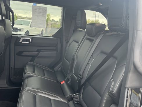 Certified 2025 Ford Bronco Outer Banks AWD/4WD image 12