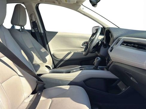 Used 2022 Honda HR-V EX-L image 8