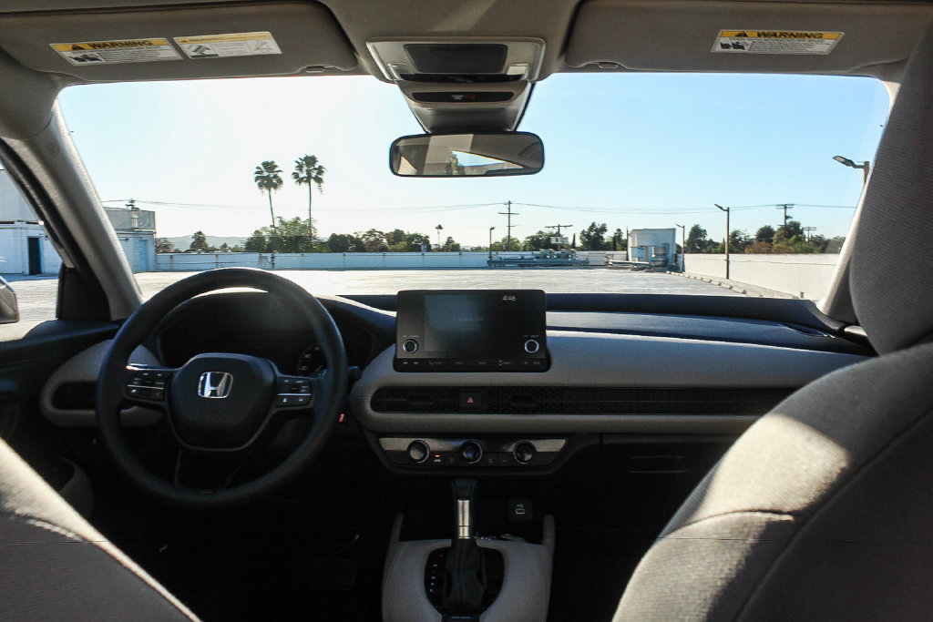 Certified 2025 Honda HR-V LX image 13