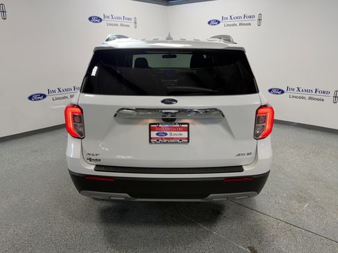 Used 2023 Ford Explorer XLT w/ Equipment Group 202A image 5