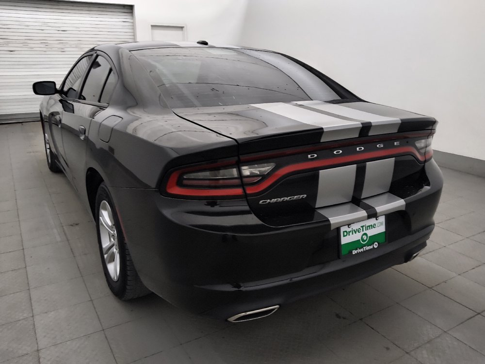 Used 2021 Dodge Charger SXT w/ Leather Interior Group RWD image 5