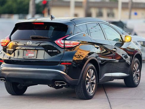 Used 2018 Nissan Murano SV image 5