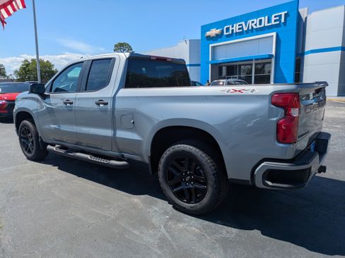 New 2026 Chevrolet Silverado 1500 Custom w/ Turbomax Blackout Package AWD/4WD image 25