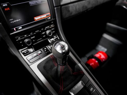 Used 2016 Porsche Cayman GT4 RWD image 16