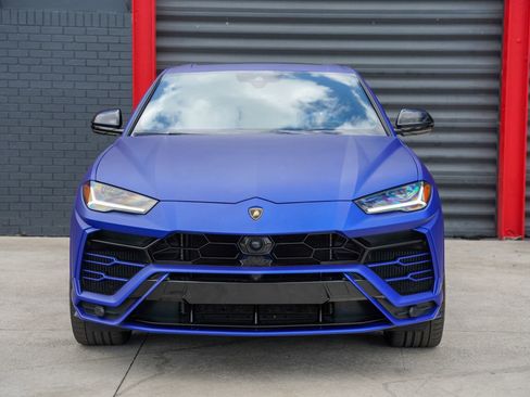 Used 2020 Lamborghini Urus AWD/4WD image 2
