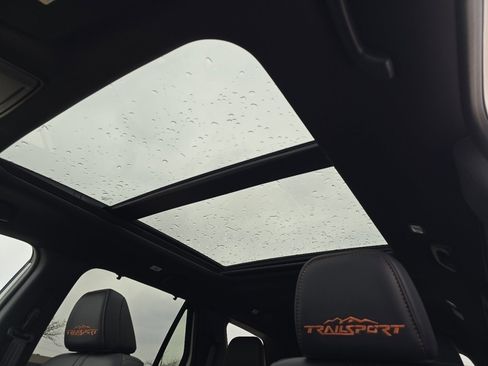 New 2025 Honda Pilot TrailSport image 3