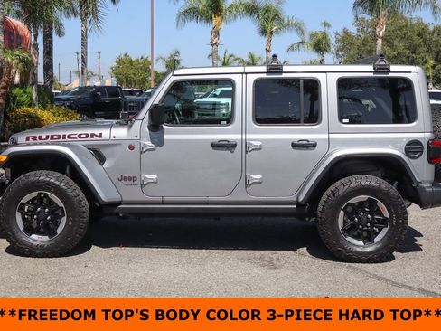 Used 2018 Jeep Wrangler Unlimited Rubicon w/ LED Lighting Group AWD/4WD image 5