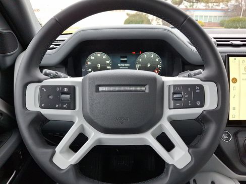 New 2026 Land Rover Defender 110 X-Dynamic SE AWD/4WD image 7