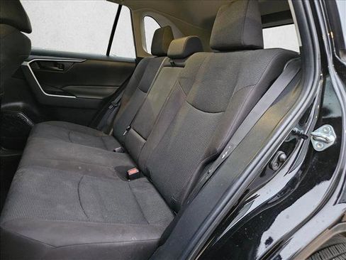 Used 2023 Toyota RAV4 LE image 17